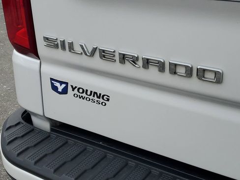 Used 2021 Chevrolet Silverado 1500 High Country image 36