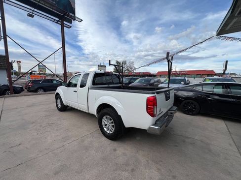 Used 2017 Nissan Frontier SV AWD/4WD image 5