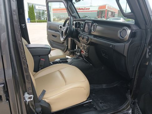 Used 2018 Jeep Wrangler Unlimited Rubicon AWD/4WD image 20