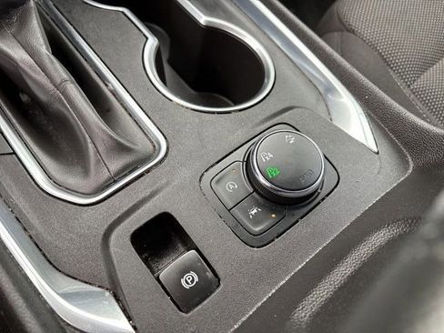 Used 2022 Chevrolet Traverse LT w/ LPO, Floor Liner Package image 27