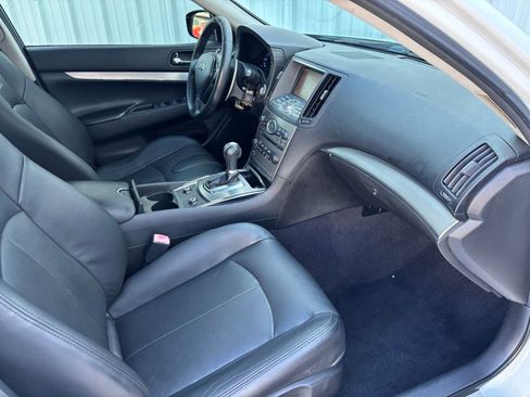Used 2013 INFINITI G37 Journey w/ Premium Pkg image 35