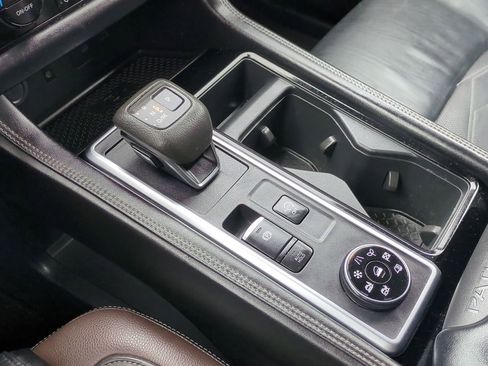 Used 2022 Nissan Pathfinder Platinum w/ Cargo Package image 34