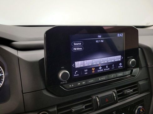 Used 2024 Nissan Pathfinder S image 3