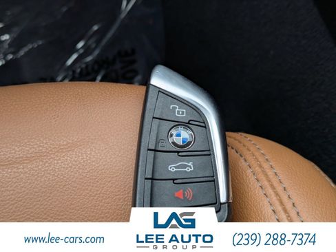 Used 2021 BMW 330i Sedan w/ M Sport Package RWD image 28