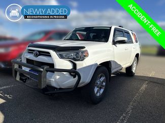 Used 2023 Toyota 4Runner SR5 Premium w/ Moonroof Package AWD/4WD video 1