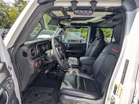 Used 2024 Jeep Gladiator Rubicon image 16