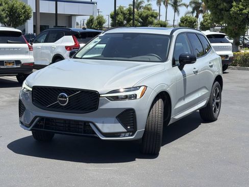 New 2026 Volvo XC60 B5 Core AWD/4WD image 3