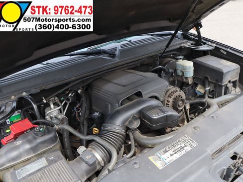 Used 2010 Cadillac Escalade Premium AWD/4WD image 19