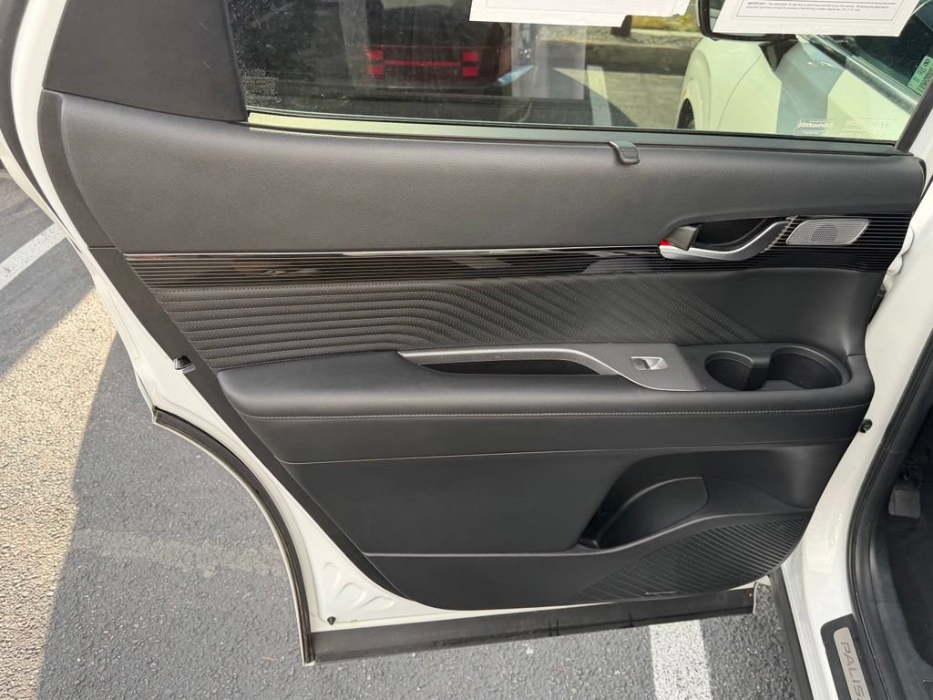 Certified 2024 Hyundai Palisade Calligraphy AWD/4WD image 14