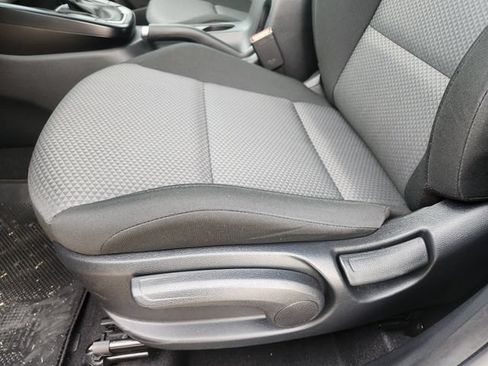 Certified 2025 Kia Soul LX w/ LX Technology Package FWD image 24