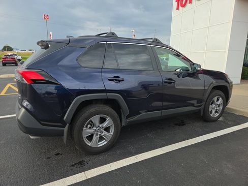 Used 2022 Toyota RAV4 XLE w/ Convenience Package AWD/4WD image 8
