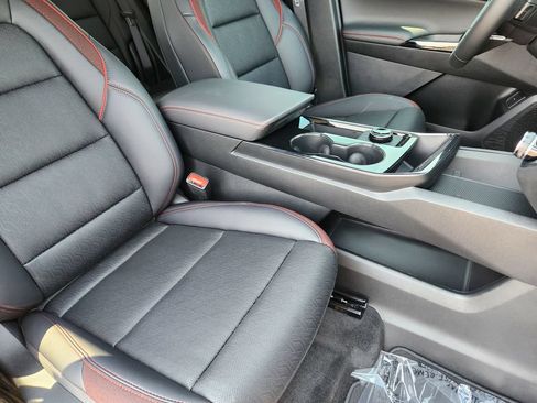 New 2027 Chevrolet Equinox RS w/ Safety and Technology Package AWD/4WD image 15