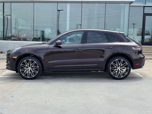 New 2025 Porsche Macan image 2