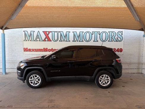 Used 2017 Jeep Compass Sport w/ Tech Group image 3