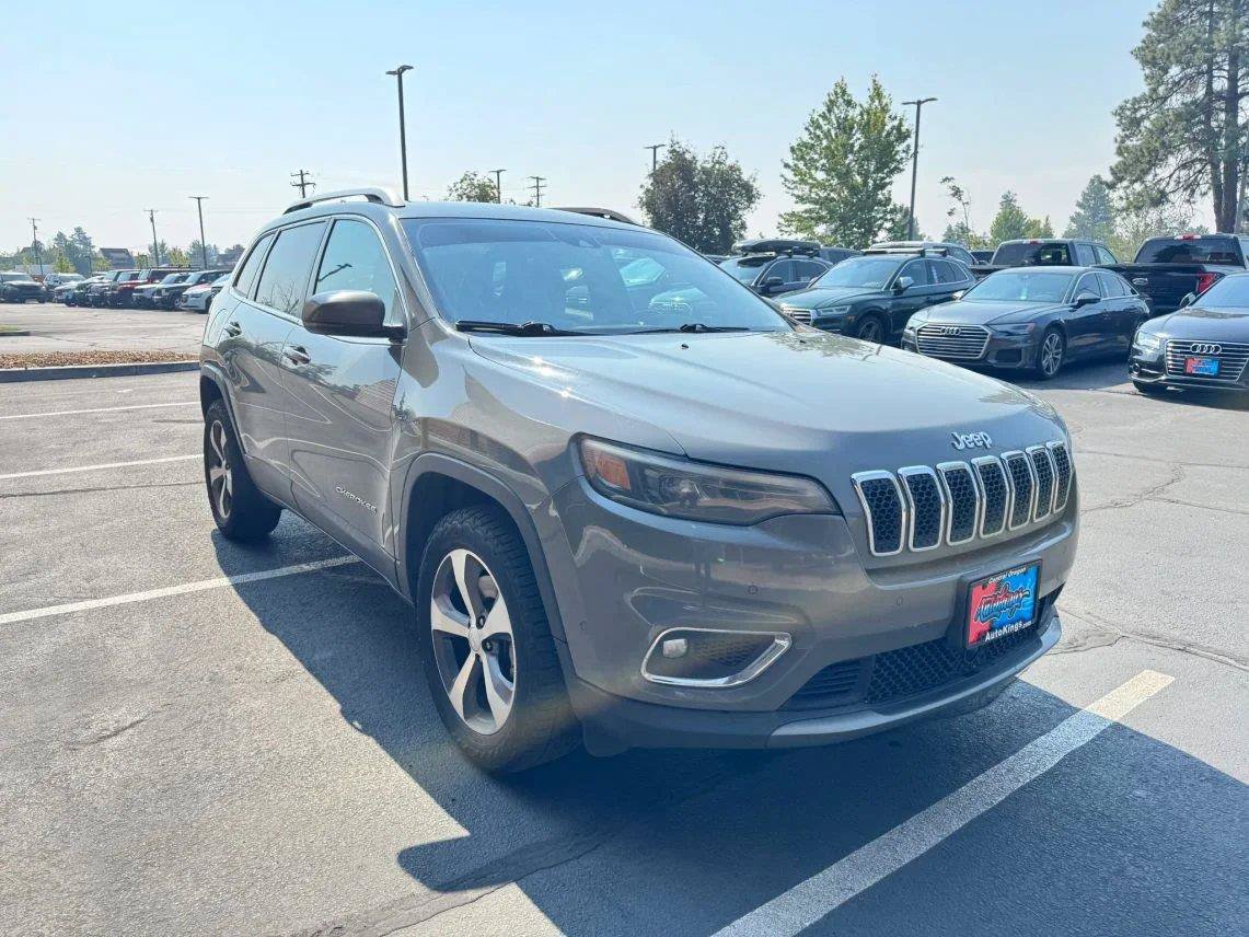 Used 2020 Jeep Cherokee Limited w/ Technology Group AWD/4WD image 7
