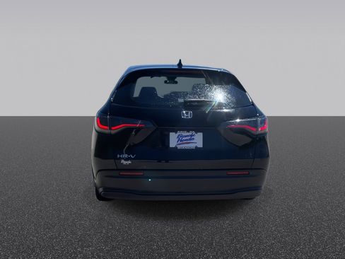 Used 2023 Honda HR-V LX image 8