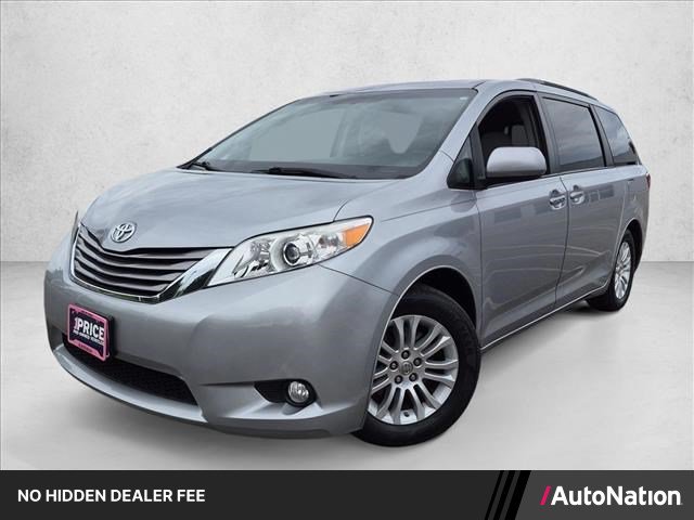 Used 2015 Toyota Sienna XLE FWD image 1