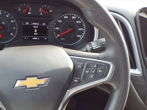 Used 2023 Chevrolet Malibu LT image 13