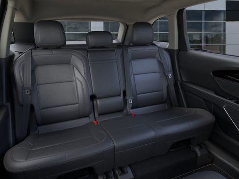 New 2026 Lincoln Nautilus Premier image 11