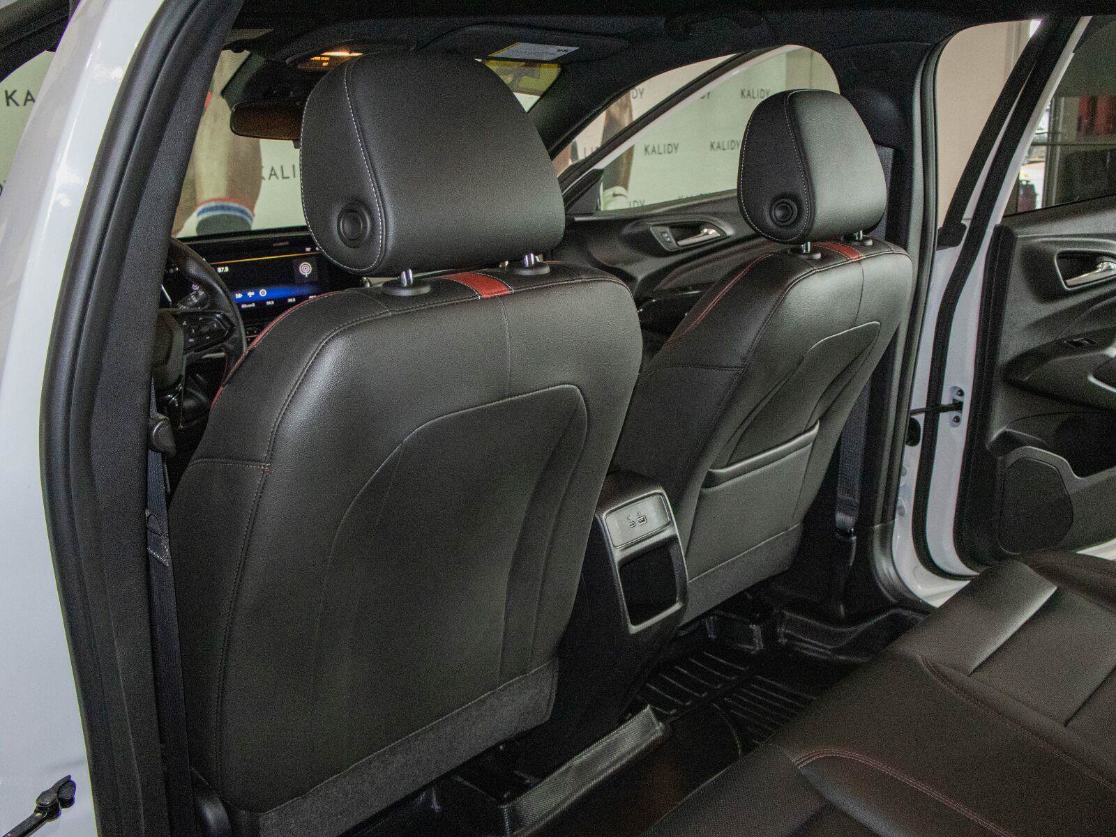 Used 2025 Chevrolet Trax RS w/ Driver Confidence Package FWD image 9