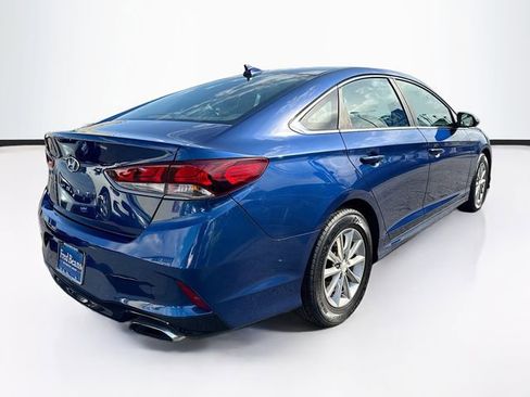Used 2018 Hyundai Sonata SE w/ Cargo Package FWD image 7