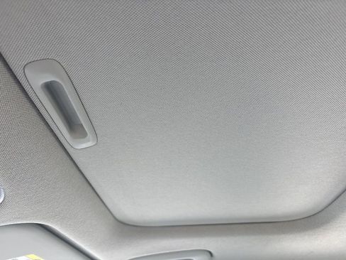 Used 2023 Hyundai Elantra Limited FWD image 24