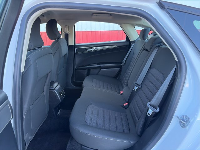 Used 2019 Ford Fusion SE FWD image 40