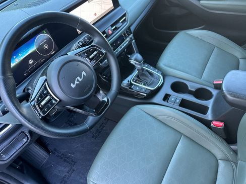 Certified 2024 Kia Seltos SX image 10