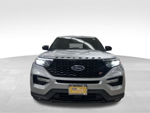 Used 2022 Ford Explorer ST w/ Equipment Group 401A image 8