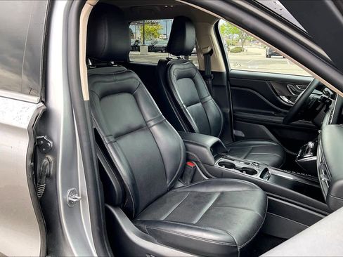 Used 2024 Lincoln Corsair Grand Touring w/ Equipment Group 301A image 9