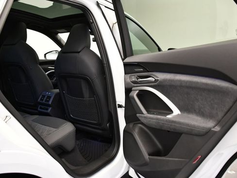 New 2025 Audi SQ5 Premium Plus image 49