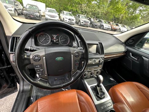 Used 2013 Land Rover LR2 HSE LUX image 15