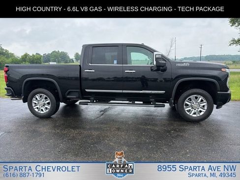 Used 2024 Chevrolet Silverado 3500 High Country w/ Technology Package AWD/4WD image 2