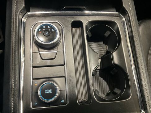 Used 2022 Ford Expedition XLT AWD/4WD image 21