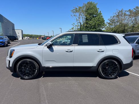 Used 2021 Kia Telluride EX w/ EX Premium Package AWD/4WD image 2