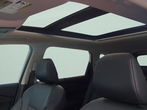 Certified 2024 Nissan Rogue SV w/ SV Premium Package FWD image 17