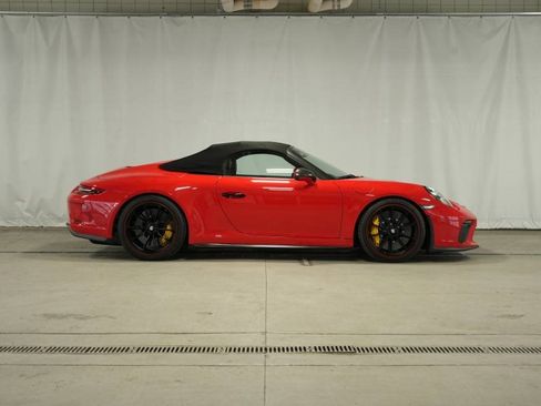 Used 2019 Porsche 911 Speedster image 8