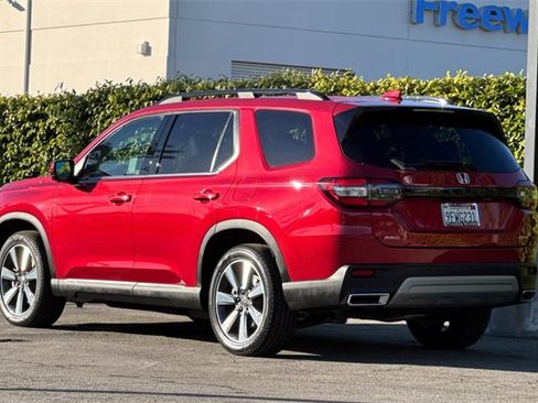 Certified 2023 Honda Pilot Elite image 6