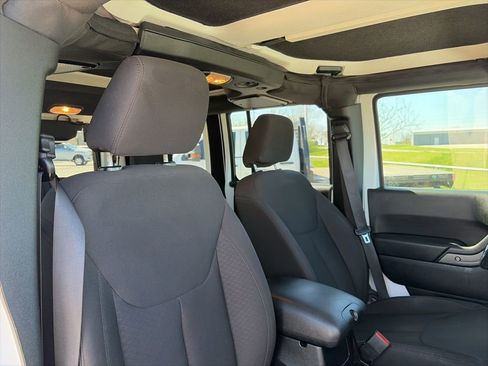 Used 2015 Jeep Wrangler Unlimited Sport w/ Quick Order Package 24S image 24