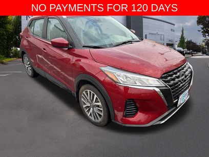 Used 2023 Nissan Kicks SV