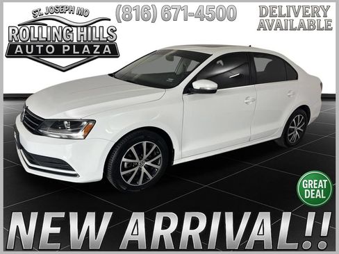 Used 2017 Volkswagen Jetta SE FWD image 1