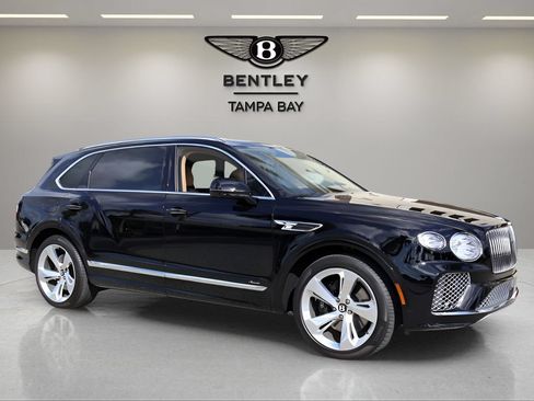 Certified 2024 Bentley Bentayga Extended Wheelbase AWD/4WD image 11