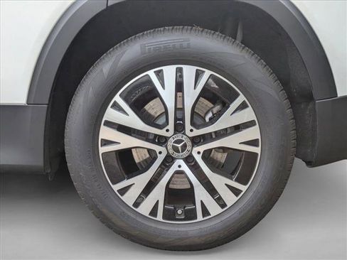 Used 2025 Mercedes-Benz GLB 250 image 16