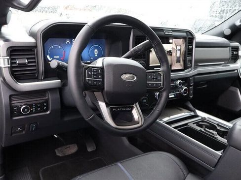 Used 2026 Ford F450 Platinum w/ FX4 Off-Road Package image 17