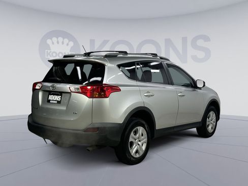 Used 2013 Toyota RAV4 LE image 12
