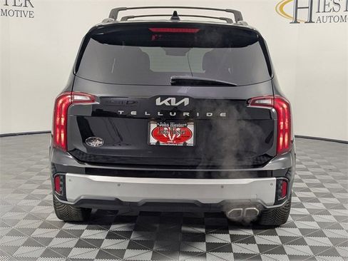 Used 2024 Kia Telluride S image 6