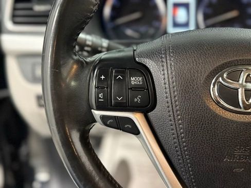 Used 2017 Toyota Highlander XLE image 20
