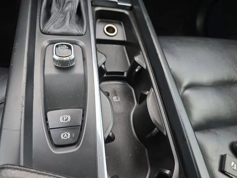 Used 2018 Volvo XC60 T5 Momentum w/ Vision Package AWD/4WD image 34