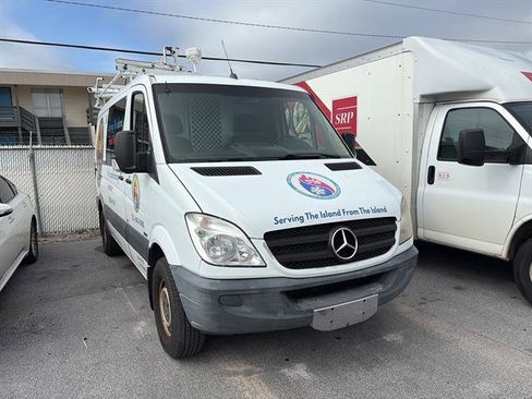 Used 2012 Mercedes-Benz Sprinter 2500 image 2
