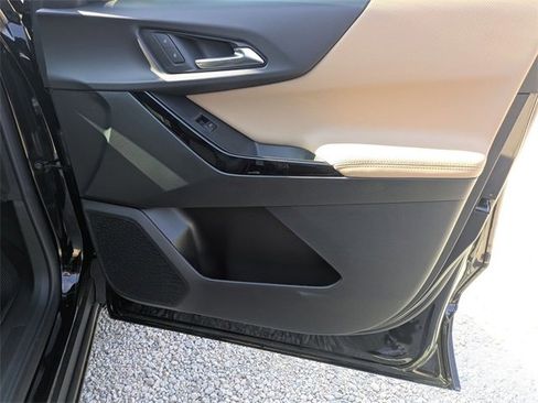 New 2026 Chevrolet Equinox ACTIV w/ Safety and Technology Package image 37